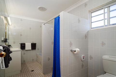 Blue Diamond Motor Inn - Accommodation BNB 2