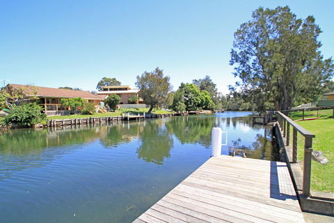 Blue Lagoon - Waterfront - Accommodation BNB 0