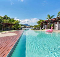 Blue Lagoon Lakeside Apartment - Accommodation BNB