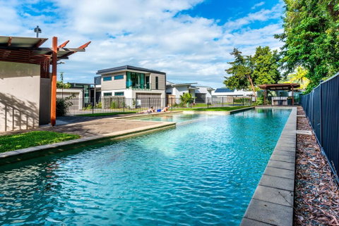 Blue Lagoon Villa B - Accommodation BNB 2