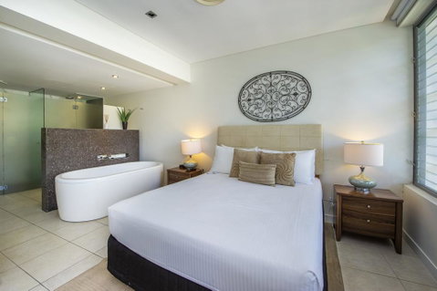 Blue On Blue Penthouse Apartment 335 - Accommodation BNB 2