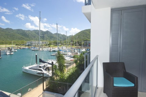 Blue On Blue Studio Room 1242 - Accommodation BNB 2