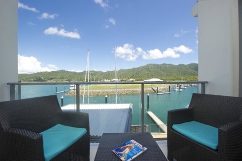 Blue On Blue Studio Room 1242 - Accommodation BNB 3