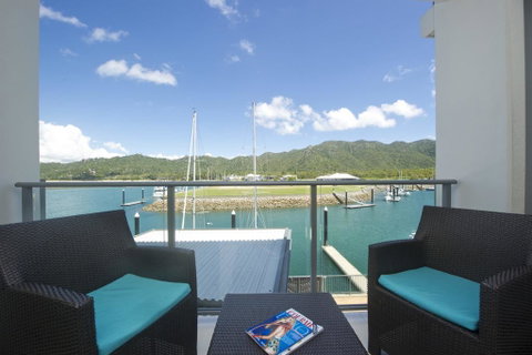 Blue On Blue Studio Room 1242 - Accommodation BNB 0