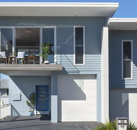 Blue Pelican - pacific views walk to beach - Accommodation BNB