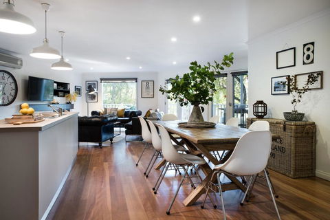 Boatshed House - Accommodation BNB 3