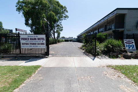 The Prince Mark Motel - Accommodation BNB 3