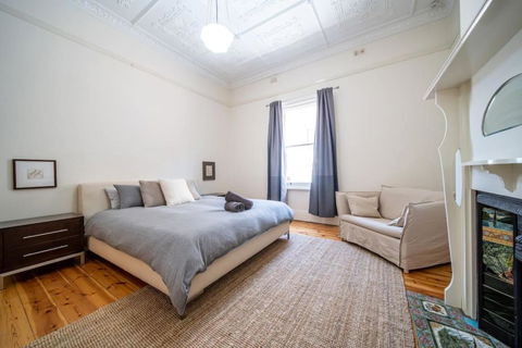 The Oxford Hyde Park 4BR Cottage - Accommodation BNB 2