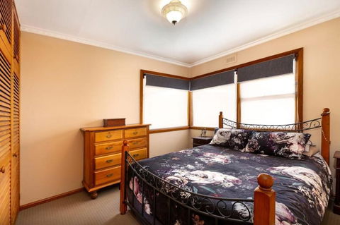 Three Little Ducks - Close And Cosy - Accommodation BNB 3