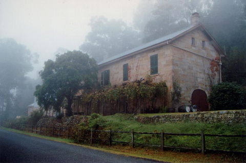 Tizzana Winery Bed And Breakfast - Accommodation BNB 0