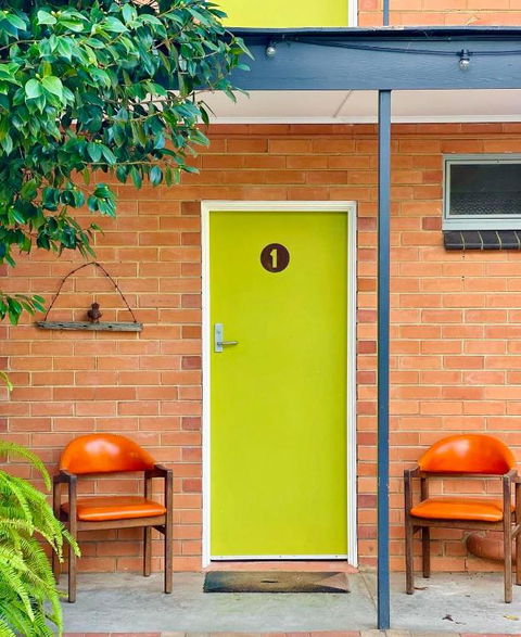 WARBURTON MOTEL - Where Mid-century Style Meets The Mountains - Accommodation BNB 2
