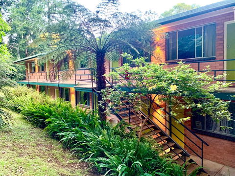 WARBURTON MOTEL - Where Mid-century Style Meets The Mountains - Accommodation BNB 3