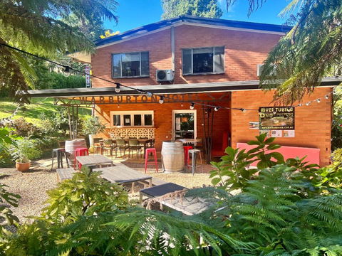 WARBURTON MOTEL - Where Mid-century Style Meets The Mountains - Accommodation BNB 0