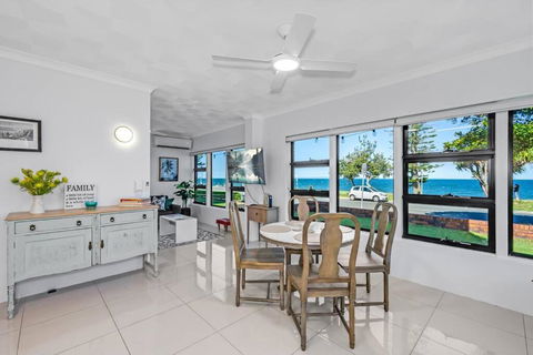 Waterfront Bliss In Margate - 30 Min From Brisbane - Accommodation BNB 0