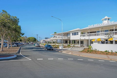 Waterfront Bliss In Margate - 30 Min From Brisbane - Accommodation BNB 1