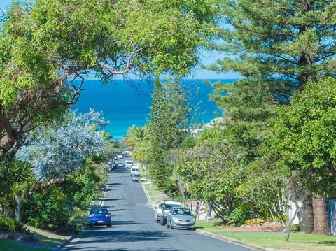 WHITE BEACH HOUSE High On Belmore, PETS Welcome - Accommodation BNB 3