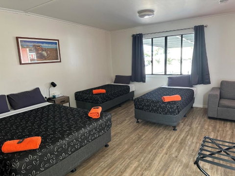 Winton Outback Motel - Accommodation BNB 1