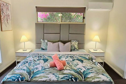 Relaxing Hamptons Style Home In Forest Lake - Accommodation BNB 0