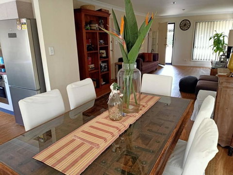 Tingalpa Townhouse Treat - Accommodation BNB 3