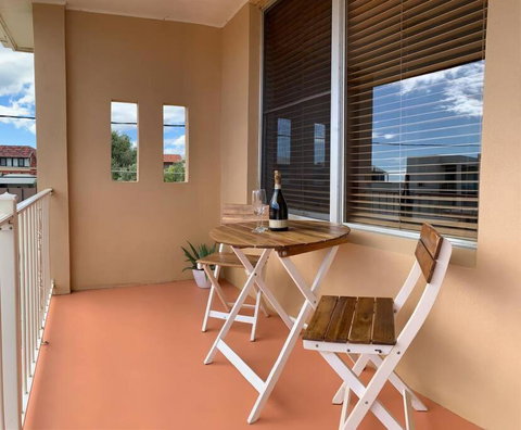 Yarrumla Beach Lodge - Accommodation BNB 0