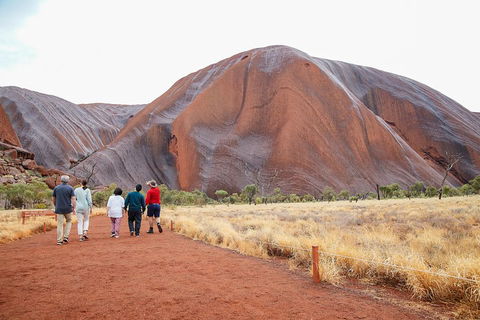 Ayers Rock Combo: Uluru Base And Sunset Plus Uluru Sunrise And Kata Tjuta With An Optional BBQ Dinner Or Kings Canyon Day Trip - Accommodation BNB 3
