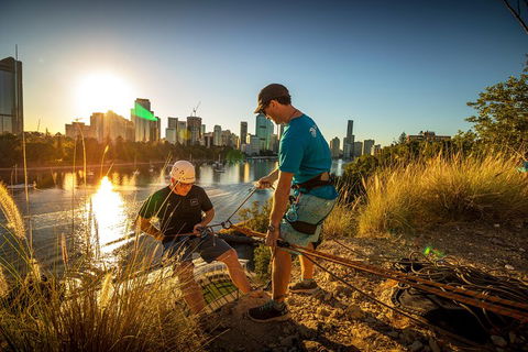 Abseiling The Kangaroo Point Cliffs In Brisbane - Accommodation BNB 0