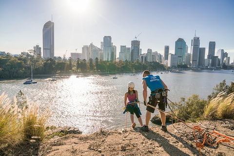 Abseiling The Kangaroo Point Cliffs In Brisbane - Accommodation BNB 1