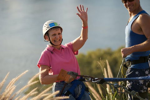 Abseiling The Kangaroo Point Cliffs In Brisbane - Accommodation BNB 2