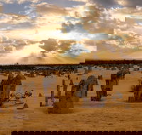 Pinnacle Desert Sunset and Night-time Stargazing Tour from Perth - Accommodation BNB