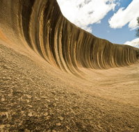 Wave Rock York Wildflowers and Aboriginal Cultural Day Tour from Perth