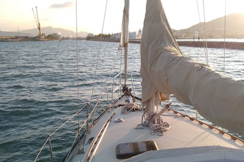 Townsville Small Group Early Morning Sailing Cruise Boat Tour Charter Hire - Accommodation BNB 1