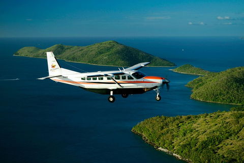 Reef And Island Scenic Flight From Airlie Beach - Accommodation BNB 3