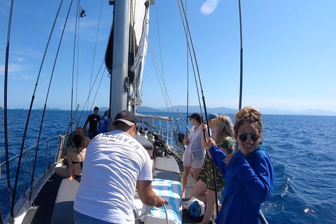 Ocean Free Green Island & Great Barrier Reef Snorkel Cruise, Cairns 25 Guests - Accommodation BNB 3