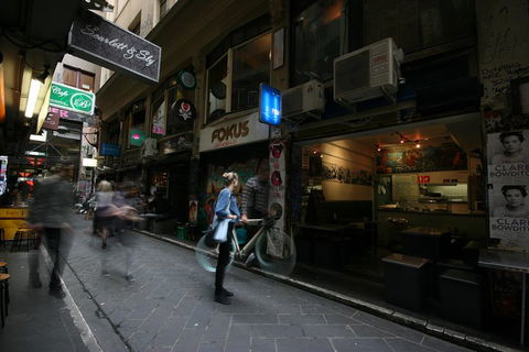 Central Melbourne Walking Tour - Accommodation BNB 0