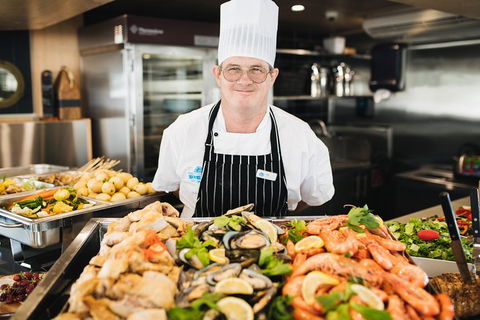 Dinner Buffet Cruise On The Gold Coast - Accommodation BNB 4