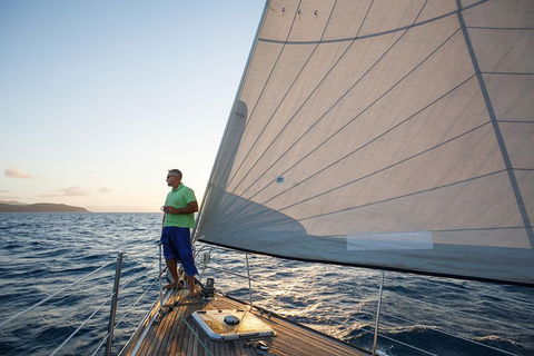2-Night Cabin Charter Aboard Cruising Yacht Milady - Accommodation BNB 4