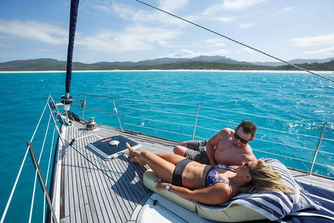 2-Night Private Charter Aboard Cruising Yacht Milady - Accommodation BNB 5
