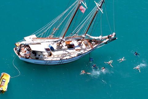Whitsunday Islands Private Sailing Experience With Snorkeling & Langford Reef - Accommodation BNB 1