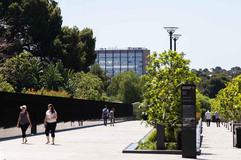 Adelaide 90-Minute Pedicab Tour: Scenic Green & River Experience - Accommodation BNB 4