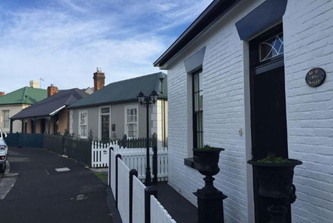 Walking Tour: Highlight Of Battery Point - Accommodation BNB 2