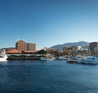 Hobart City Sightseeing Tour including MONA Admission - Accommodation BNB