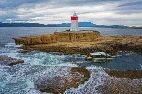 Hobart Sightseeing Cruise Including Iron Pot Lighthouse - Accommodation BNB 5