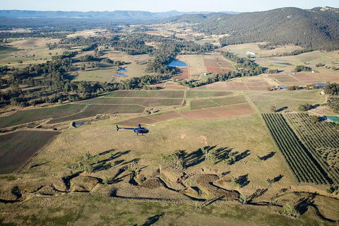 Private Helicopter Flight To Hunter Valley With A La Carte Lunch - For 2 - Accommodation BNB 5