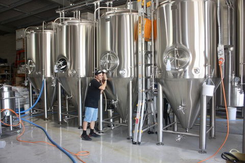 Hipster Sipster Brewery And Distillery Tour - Accommodation BNB 1