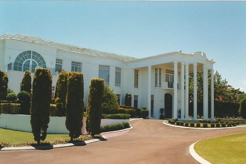 The Billionaire Club - Accommodation BNB 2